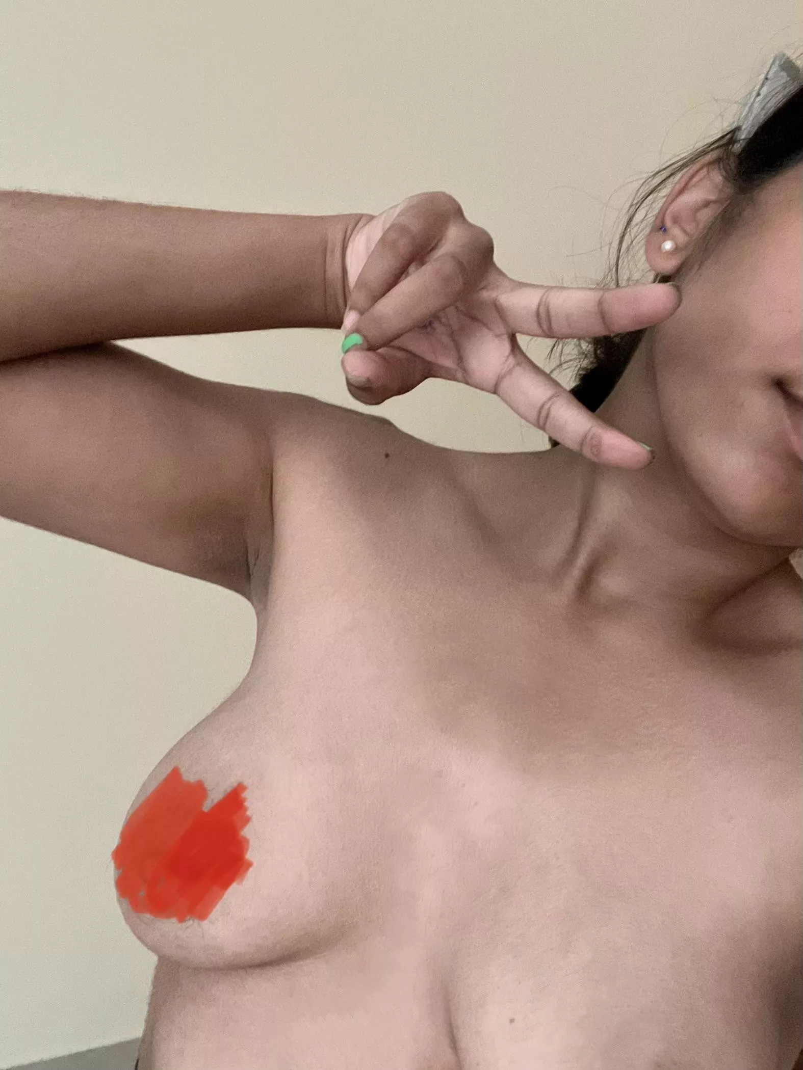 Heyyya babies 😘 Goodmorning come show me some love 💕 posted by pooh_feet