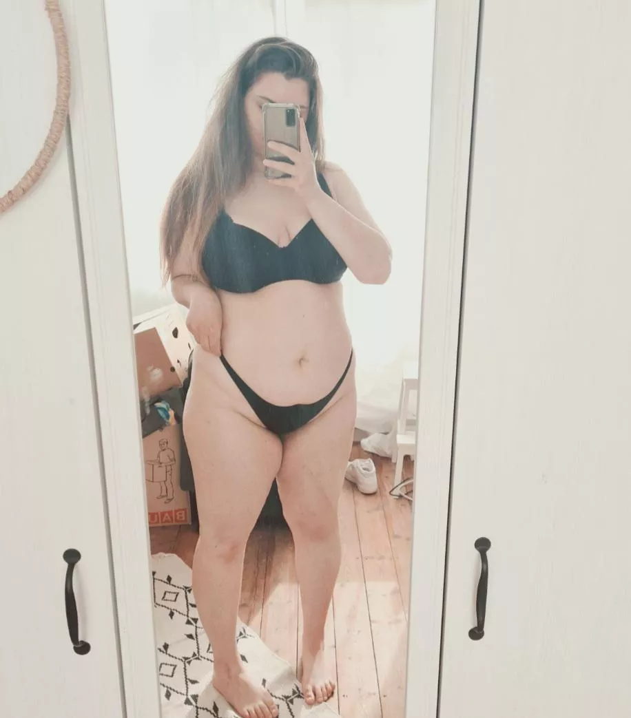 Hi ;) posted by horny_wetqueenslut