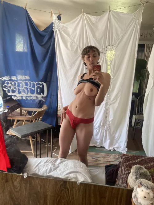 Hi 🖤 by nightmarket_bby