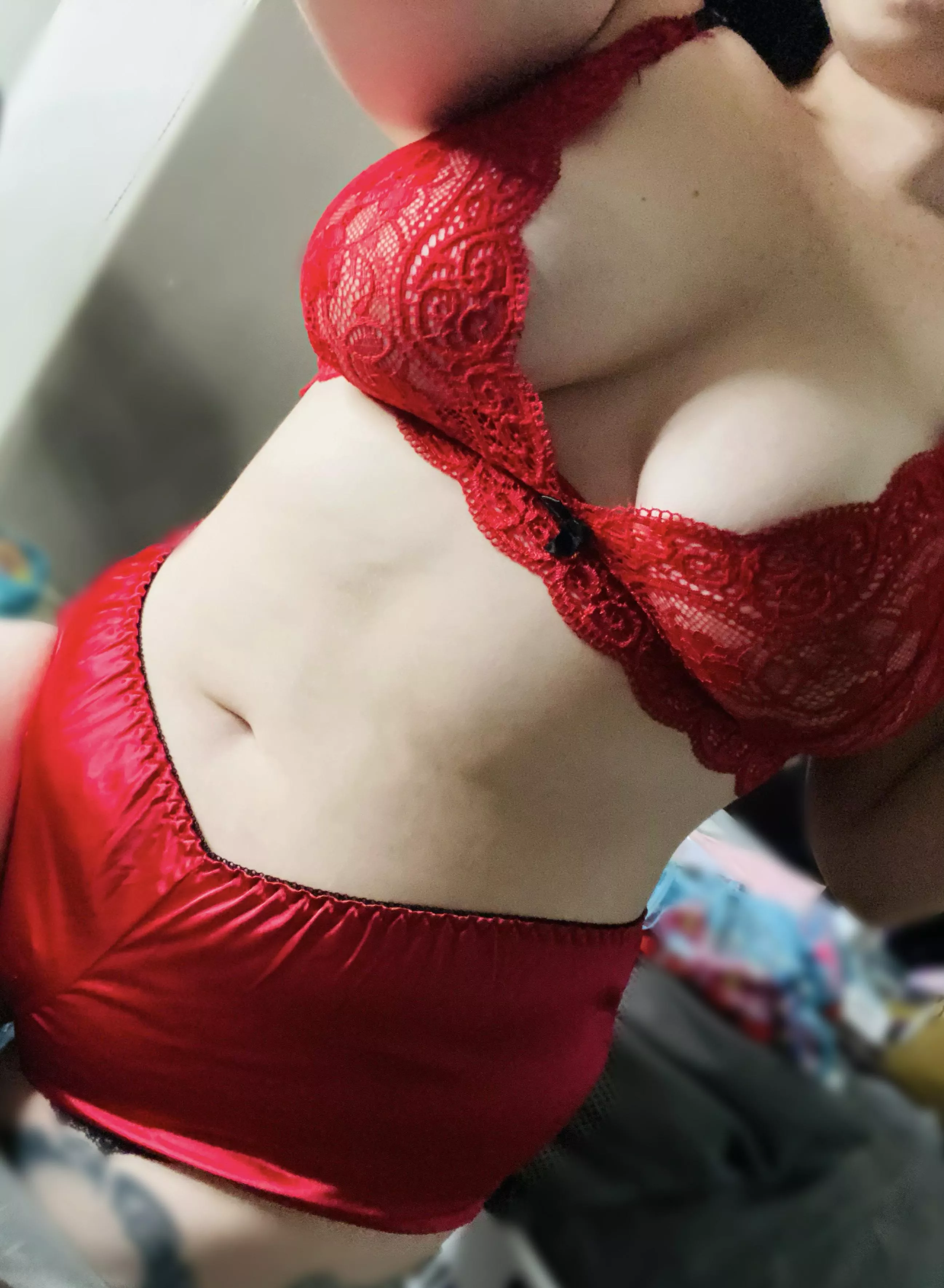 hi 😘👀 posted by bbbmackk