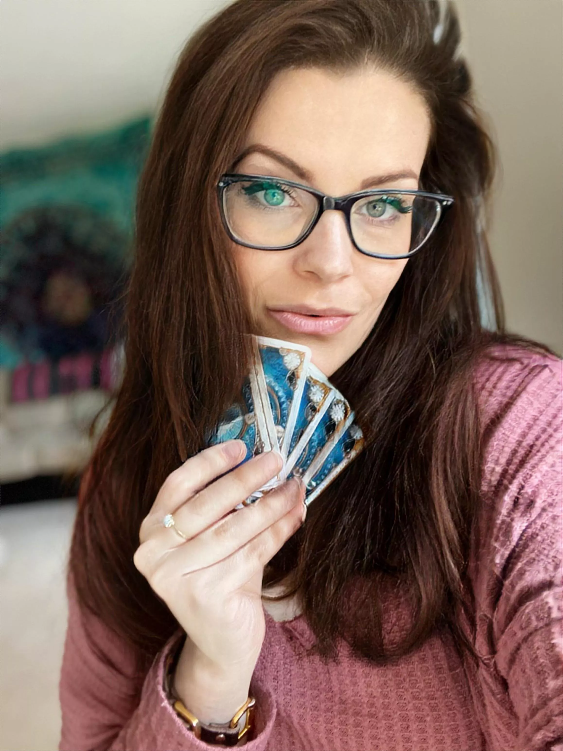 Hi :) posted by speaking_moistly