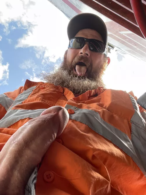 Hi all here’s an at work photo for you. by BigbangersNunicorns