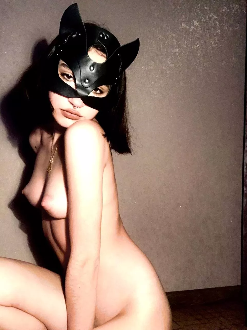 Hi, babe. Ready to spoil me? | My link down below posted by zuckraa