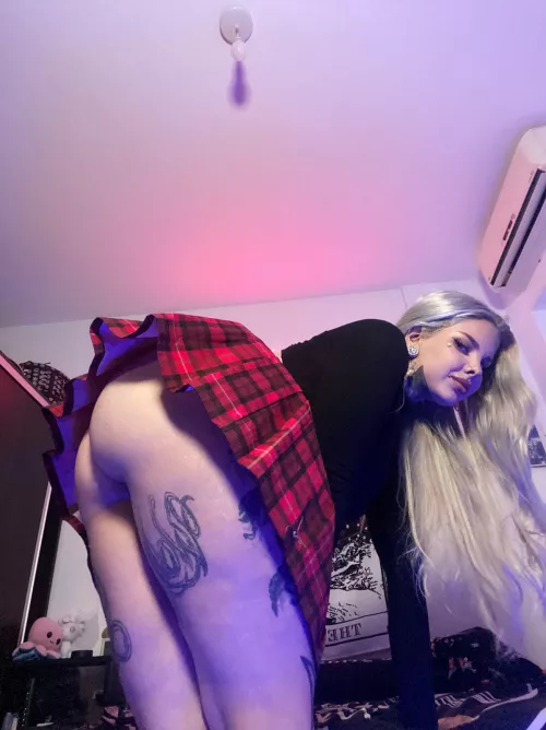 Hi baby! Let’s get freaky 🥵 by theinkedwolf