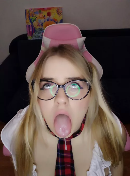 hi bb im open my mouth and wait for cum by liiiiiiissa