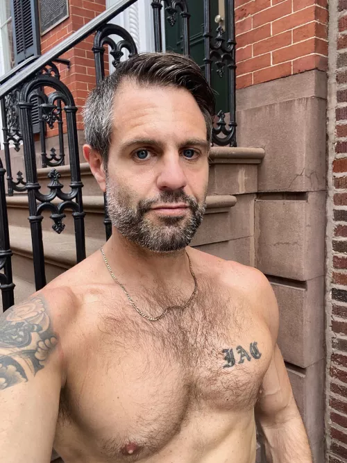 Hi boys 👋 by yourdaddysfavdj