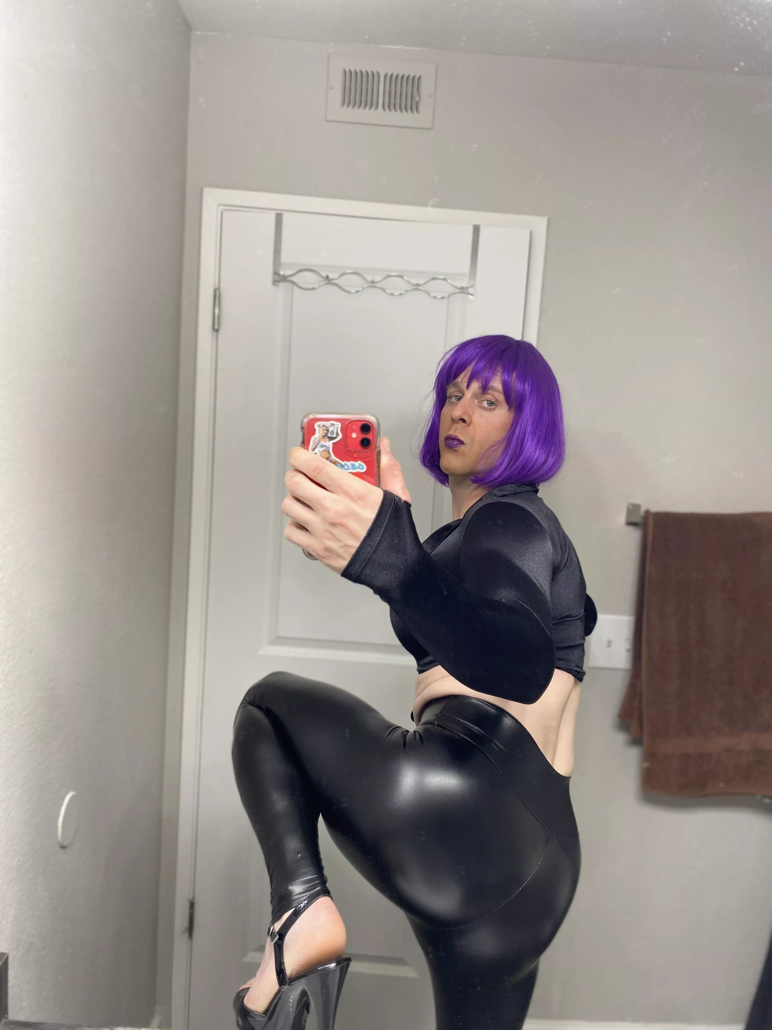 Hi daddy😈😈 posted by Sinnamonsex