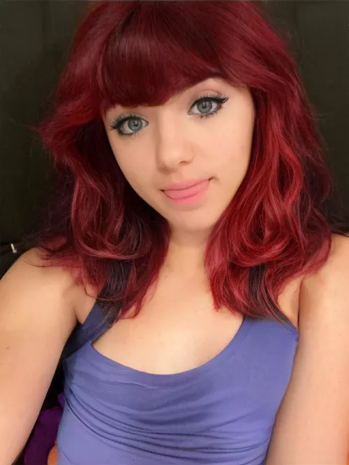 Hi daddy!:) is my face cute enough to cum on? Or in? by sissynikki45