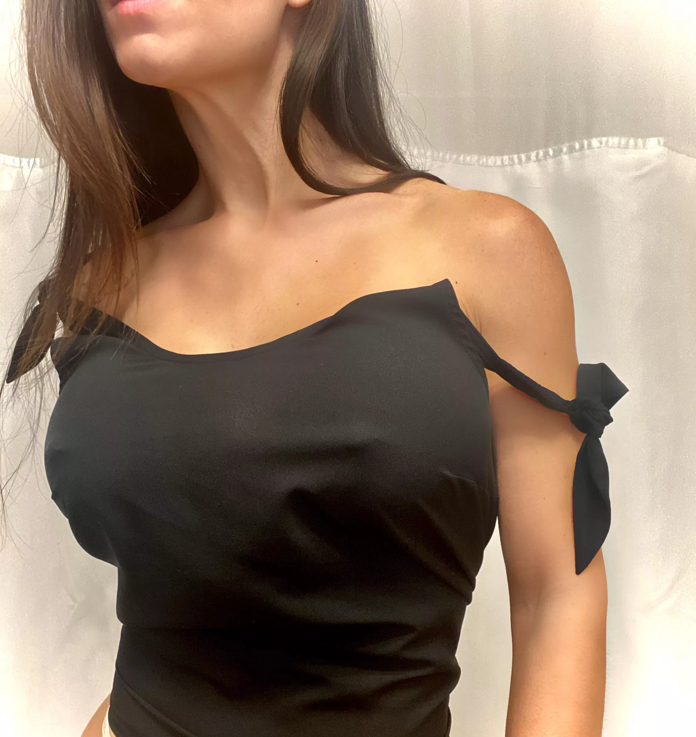 Hi!! Do you like my top? posted by SexiLexiOnly