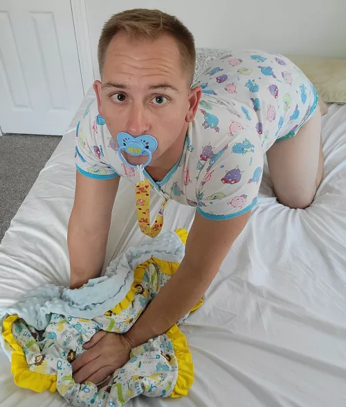 hi everybody! hope all is well in little space! by Formal_Media_9902