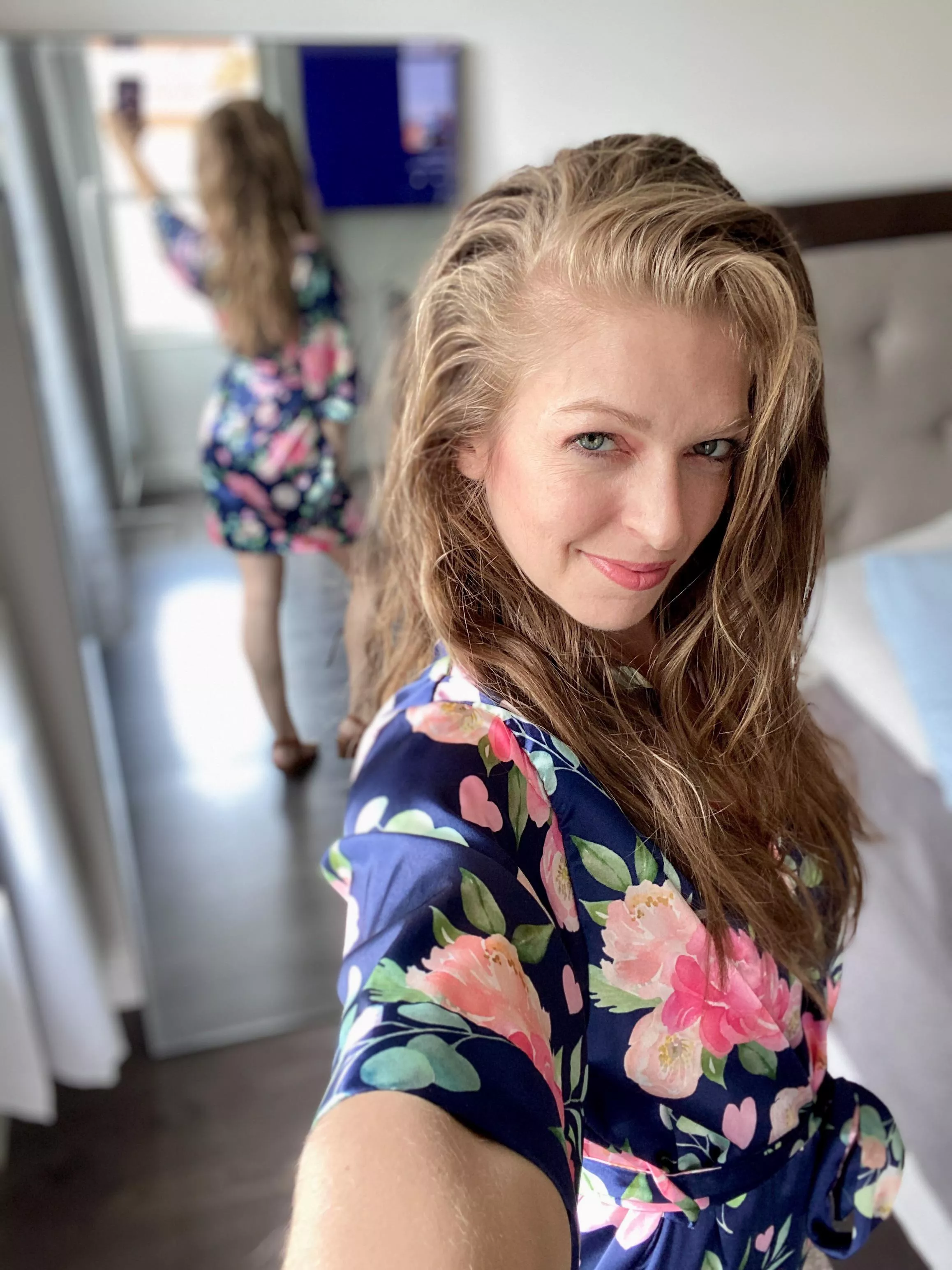 Hi from the mom next door 💕 posted by TheJensensPlay