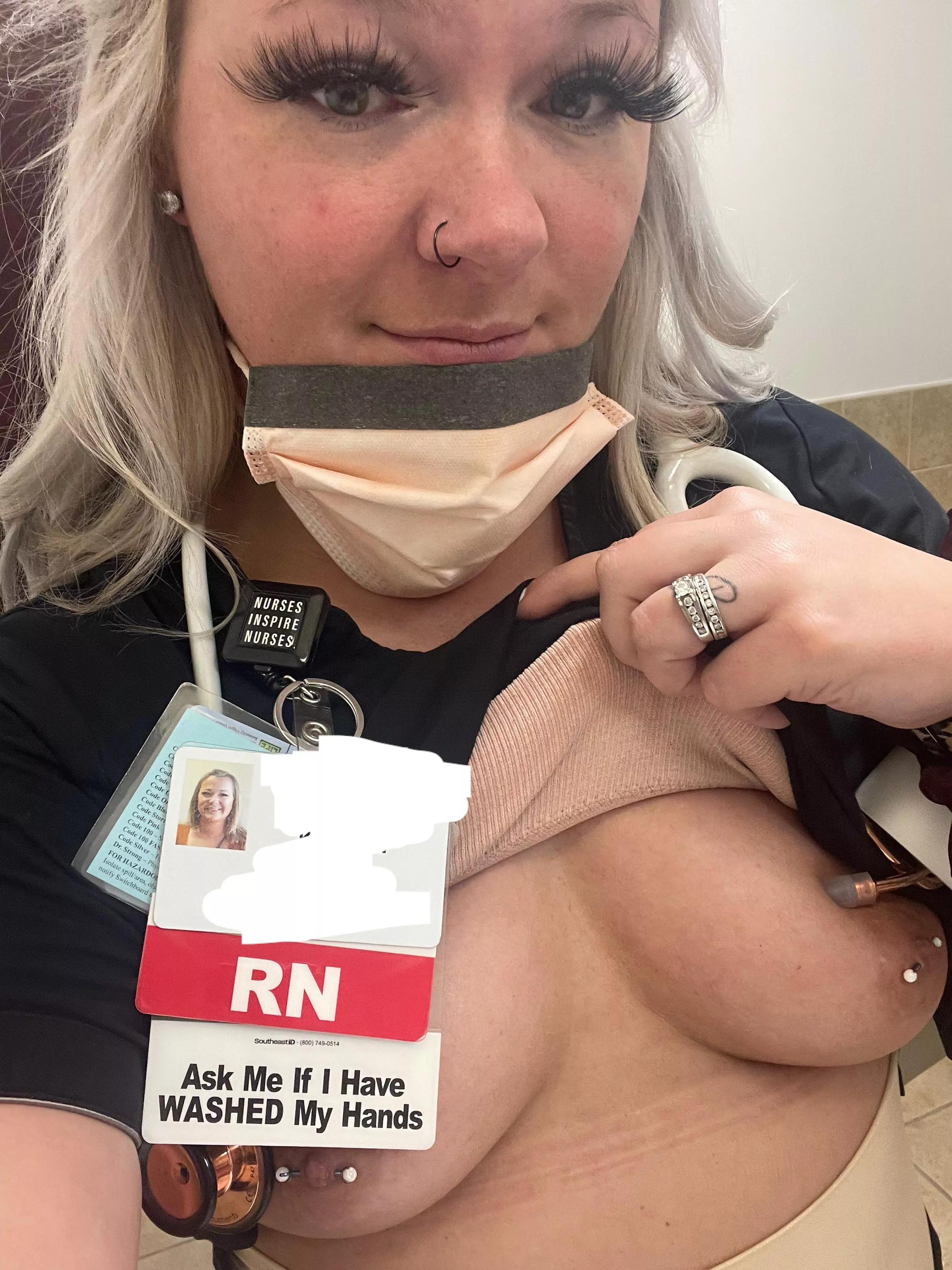 Hi girls 😈 posted by katiegang4lyfe