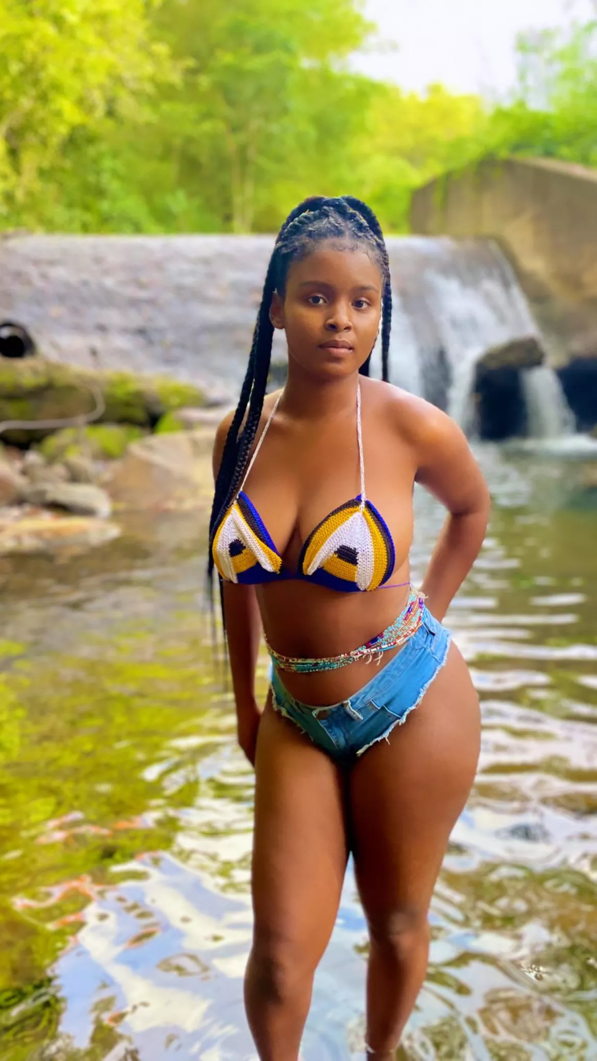 Hi good morning.Do you like black girls? posted by Charisma321