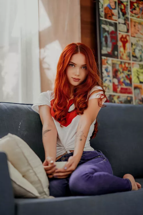 hi guys, for those who don't know me i'm a cosplayer, do you have any tips for my mary jane cosplay? by Natashaniquita