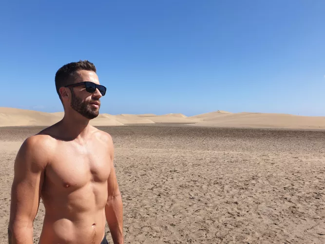 Hi guys! by DennisXL