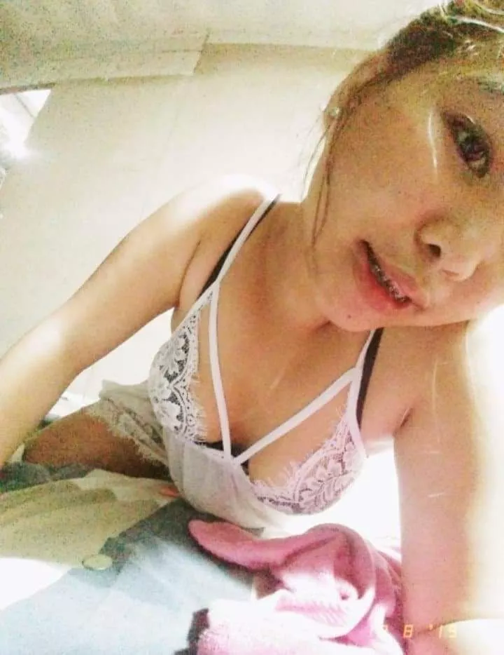 hi honey... (f) posted by Deamer22