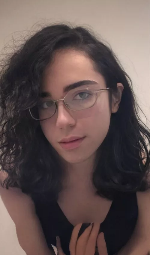 Hi~ how’s your evening going? by FauxKagerou