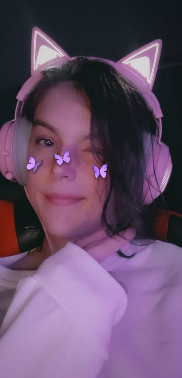 Hi, I hate writing titles. posted by _Voy