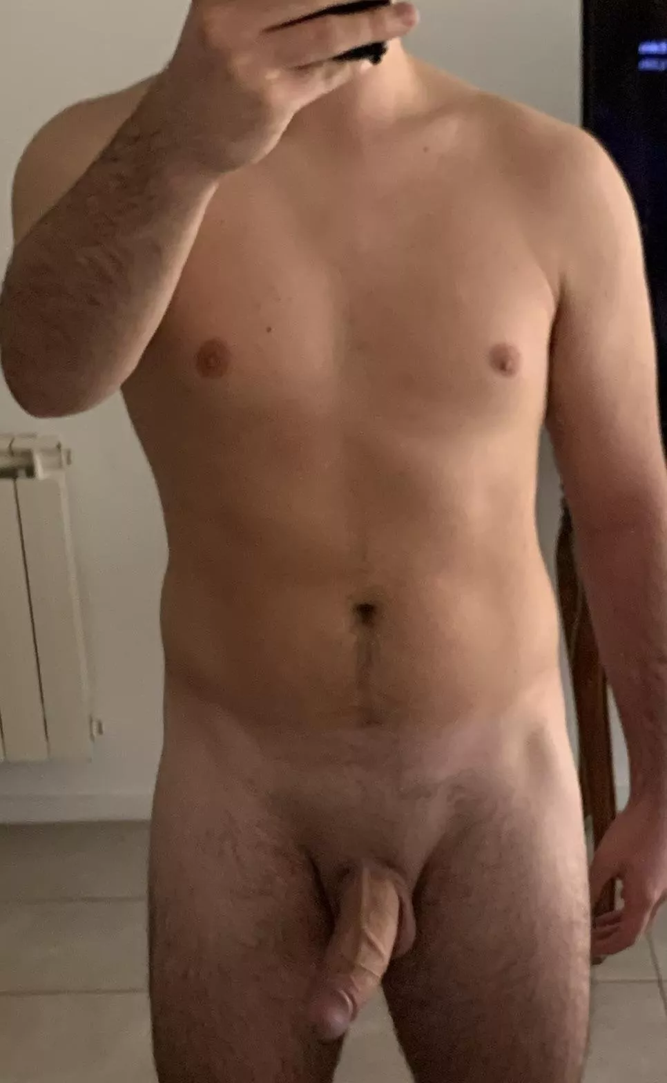 Hi im 23. Check out my free trial on OF. The link is in my profile😏😘. I can do whatever you want babe posted by gg9826