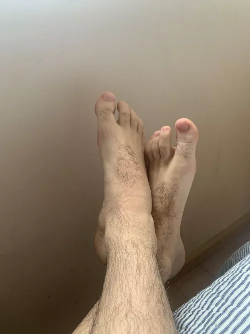 Hi im 23. Check out my free trial on OF. The link is in my profile. I can do whatever you want baby😏😏 by gg9826