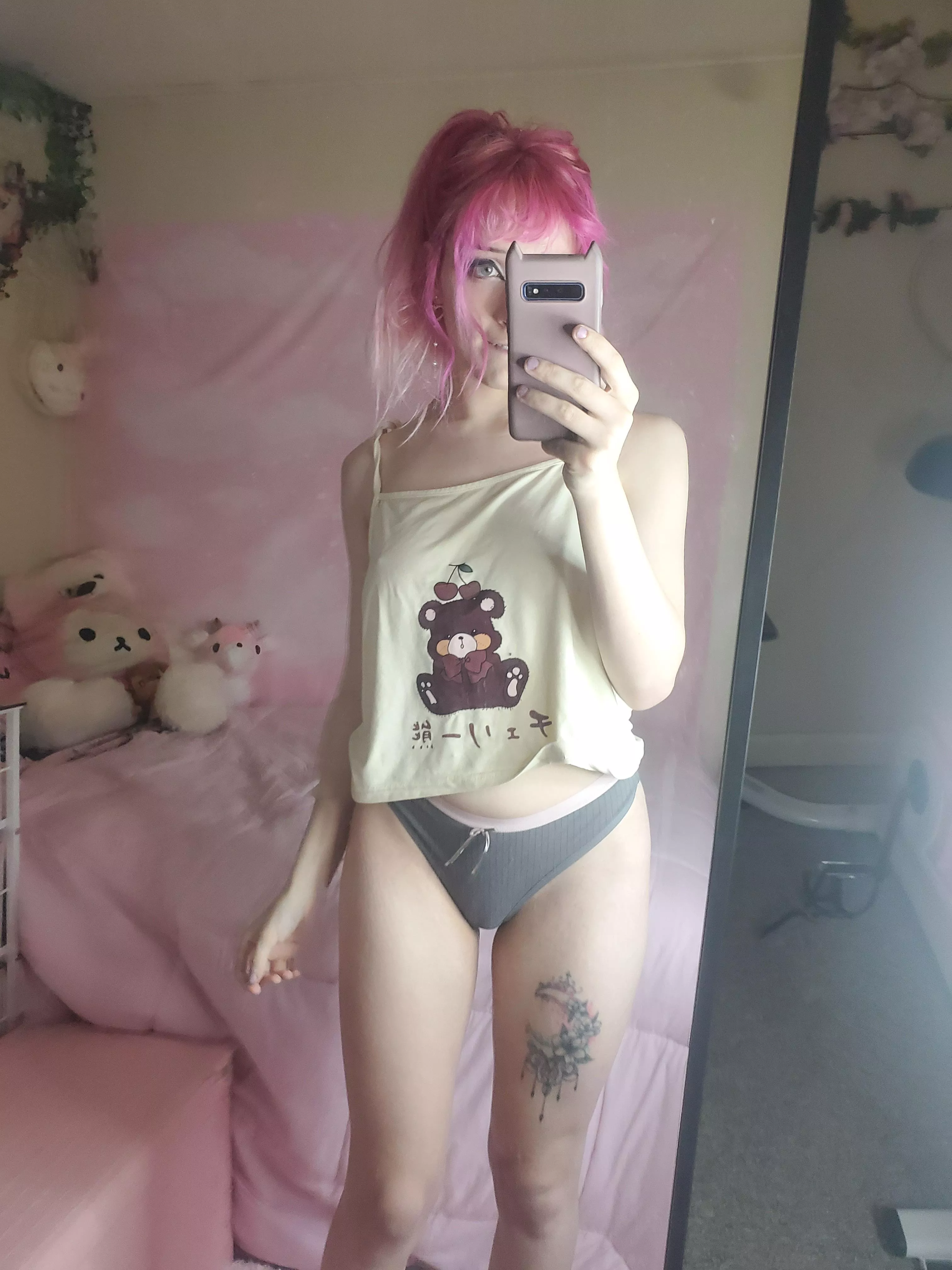 hi i'm Bambi (f) posted by ur_succubus_gf