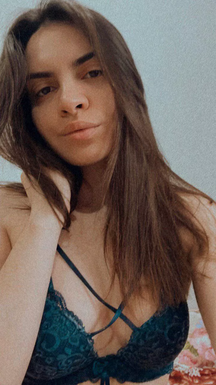 Hi I’m Natalie ❤️ I love doing custome requests 💗 Dick ratings🍆 Body writing💋 Enjoy chatting ❤️ And a lots more😏 Come and let’s have some fun❤️ Link down below 💗Subscribe-freeeeee posted by Brown_eyed_one