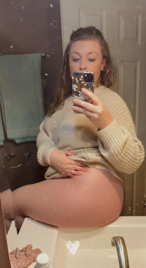 hi I'm new here (27f) by SweetxSpeciman