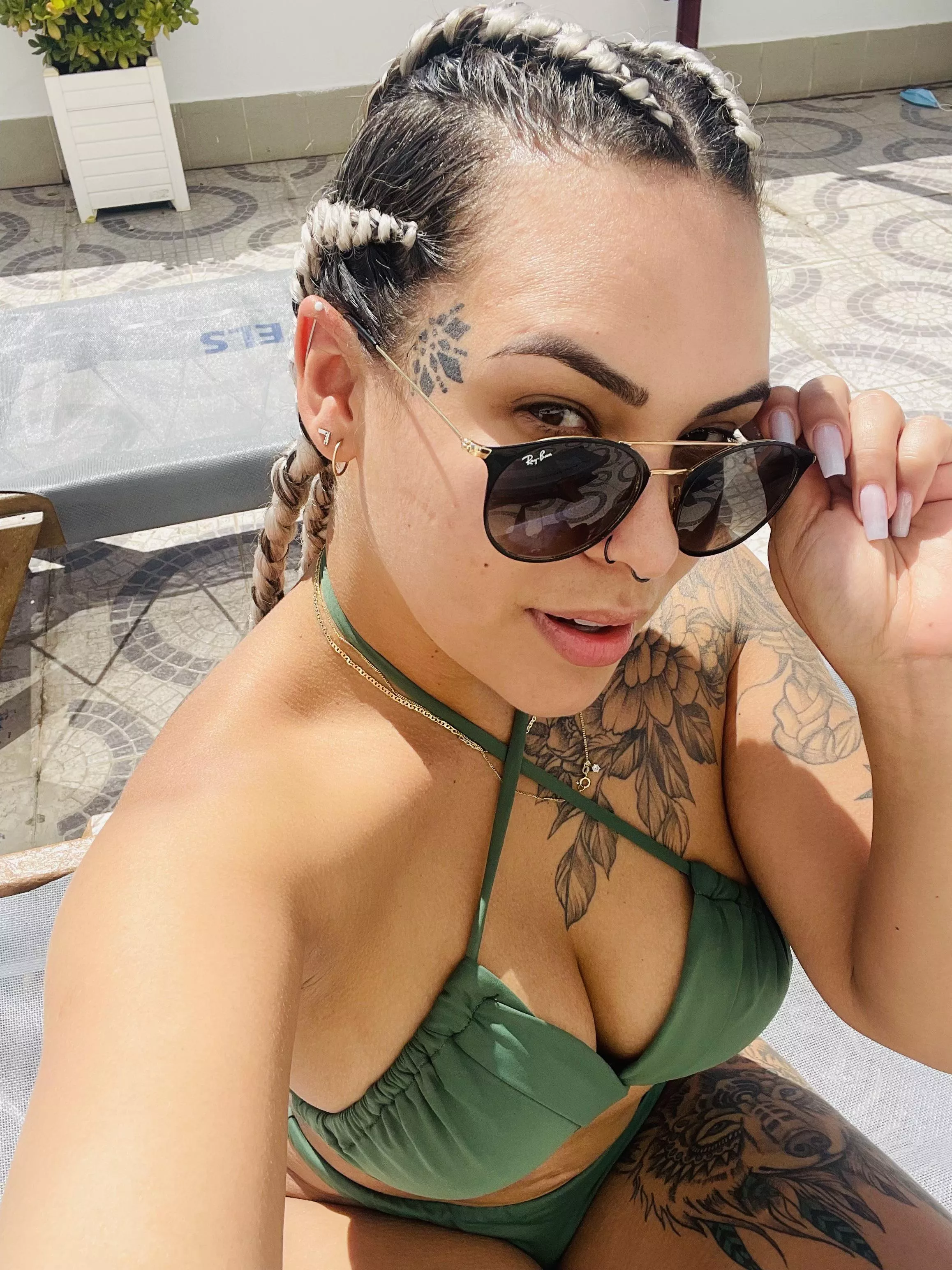 Hi! Like me? posted by Evelyncupeens