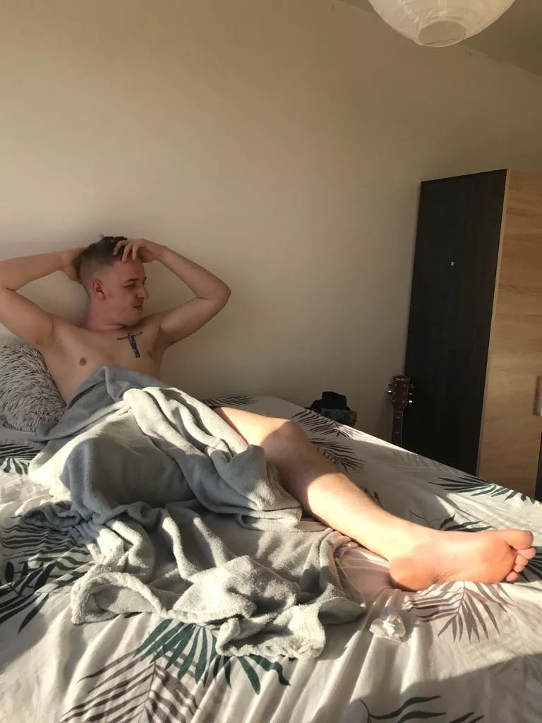 Hi, not only Erotic content but much more on my onlyfans now 20% off for 1st 20 of you! onlyfans.com/jaxthefrost posted by Sea-Drag-6163