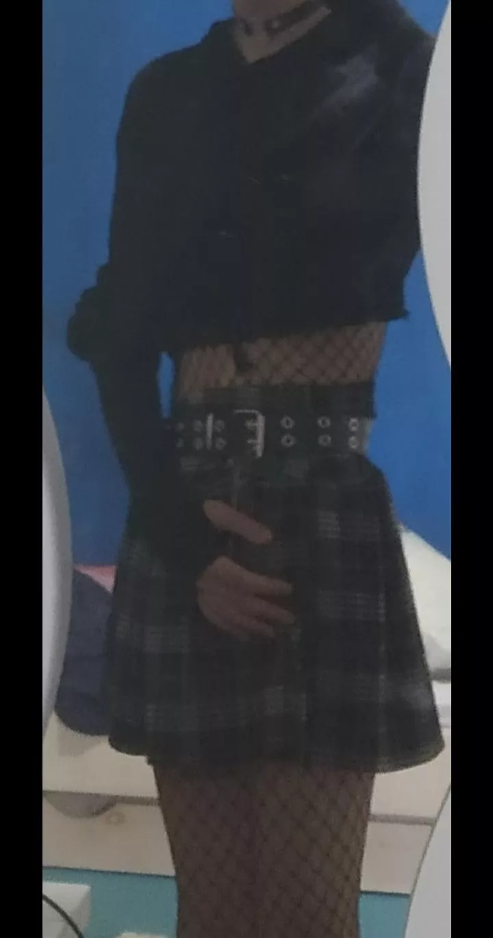 Hi there ^^ posted by SharedFem