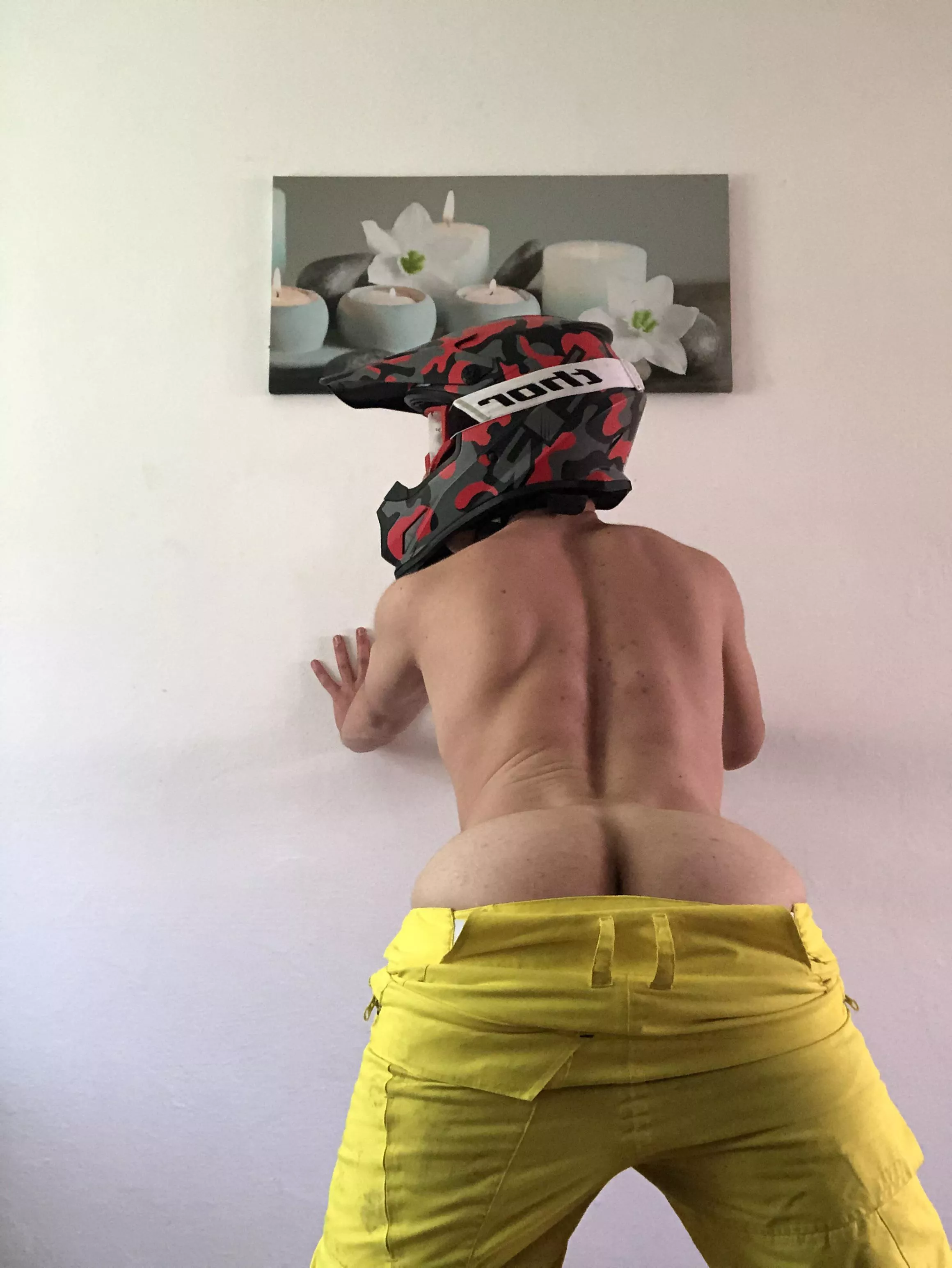 Hi there😈 posted by AromeFike