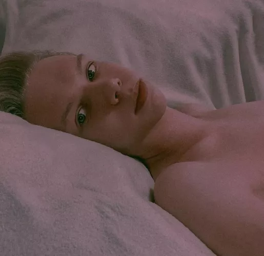 Hi there ✨. I’m 18 Twink. Would you like me?💦 by Mclahgl