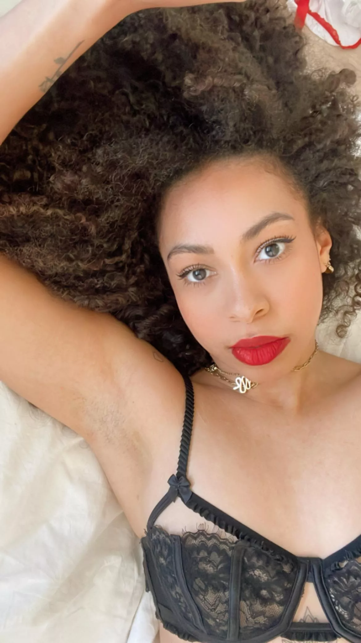 Hi there posted by Misscharlierose