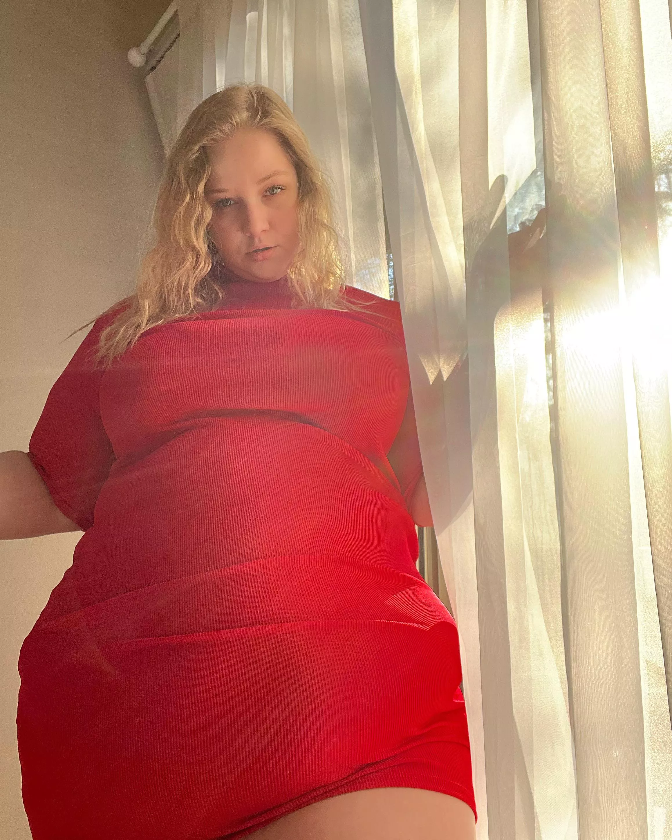 Hi 🔥 posted by ceciliaxemily