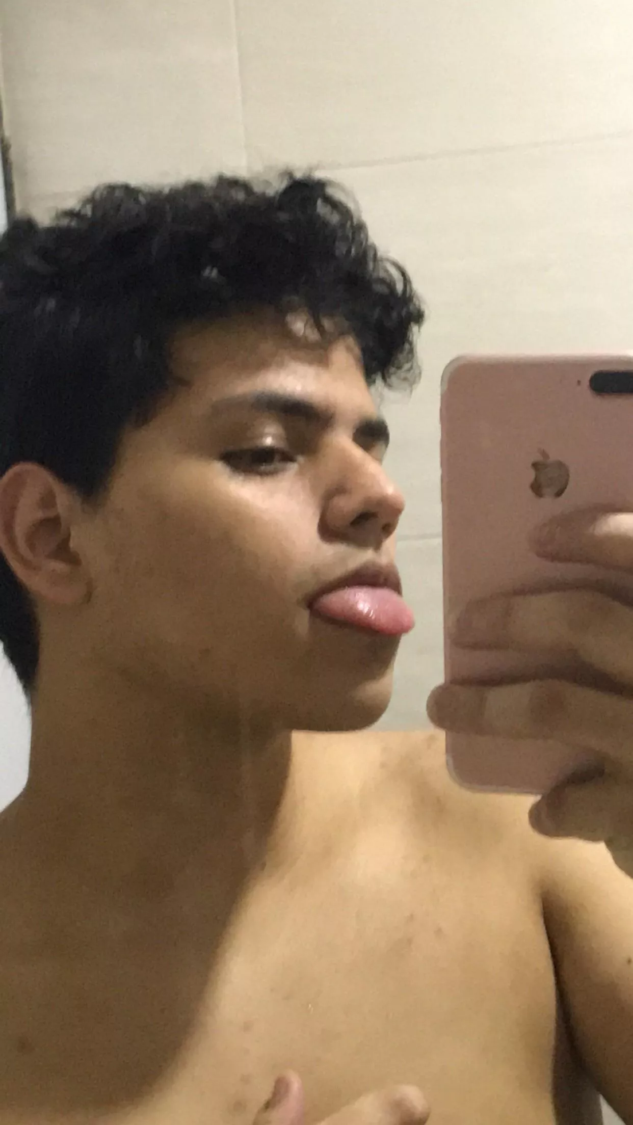 Hi, who plays Path Of Exile? posted by loghtyan