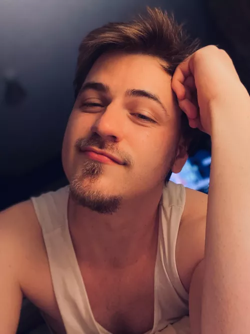 Hi you guys! Hope everyone is having a great night! by titanium-buck