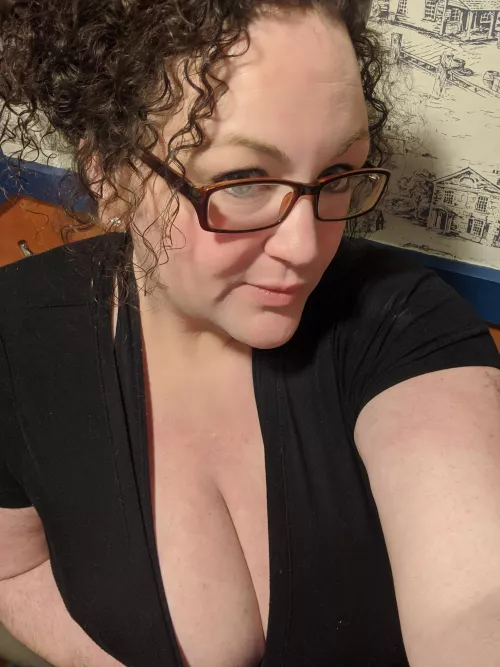 Hiding away at work.....it's a little slow...today by Bbw0420