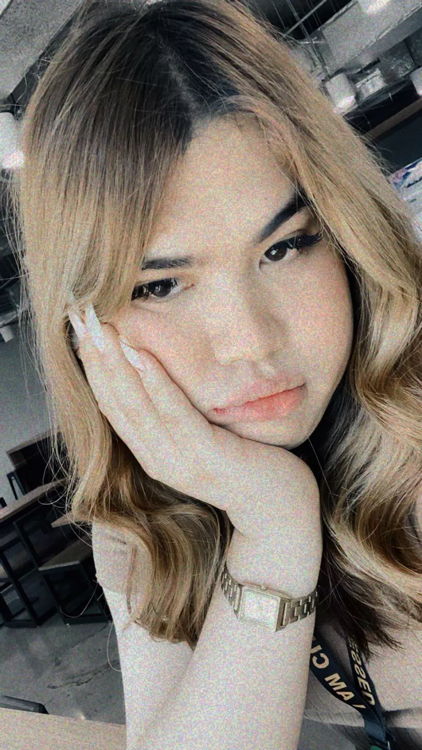 Hiding my chubby cheeks 👀😘 posted by ydkmbabe