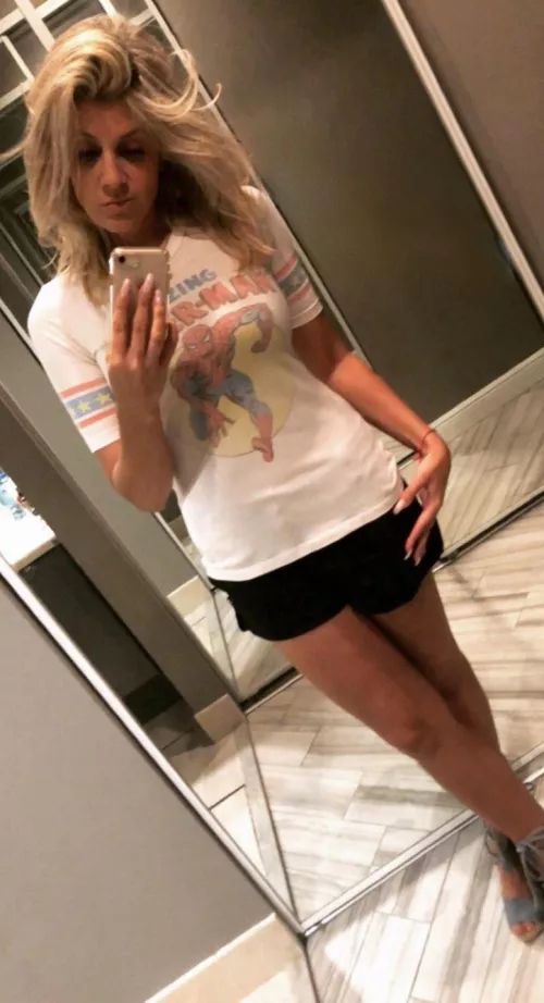 high heels and t-shirts? 32F by AmandacSassy