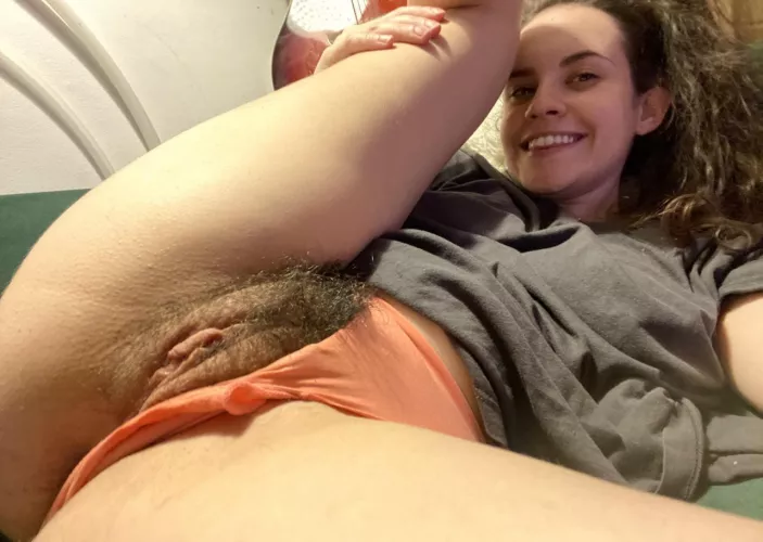 High School BUSH 😈🤷🏻‍♀️🥵💦 by DesertSlut22