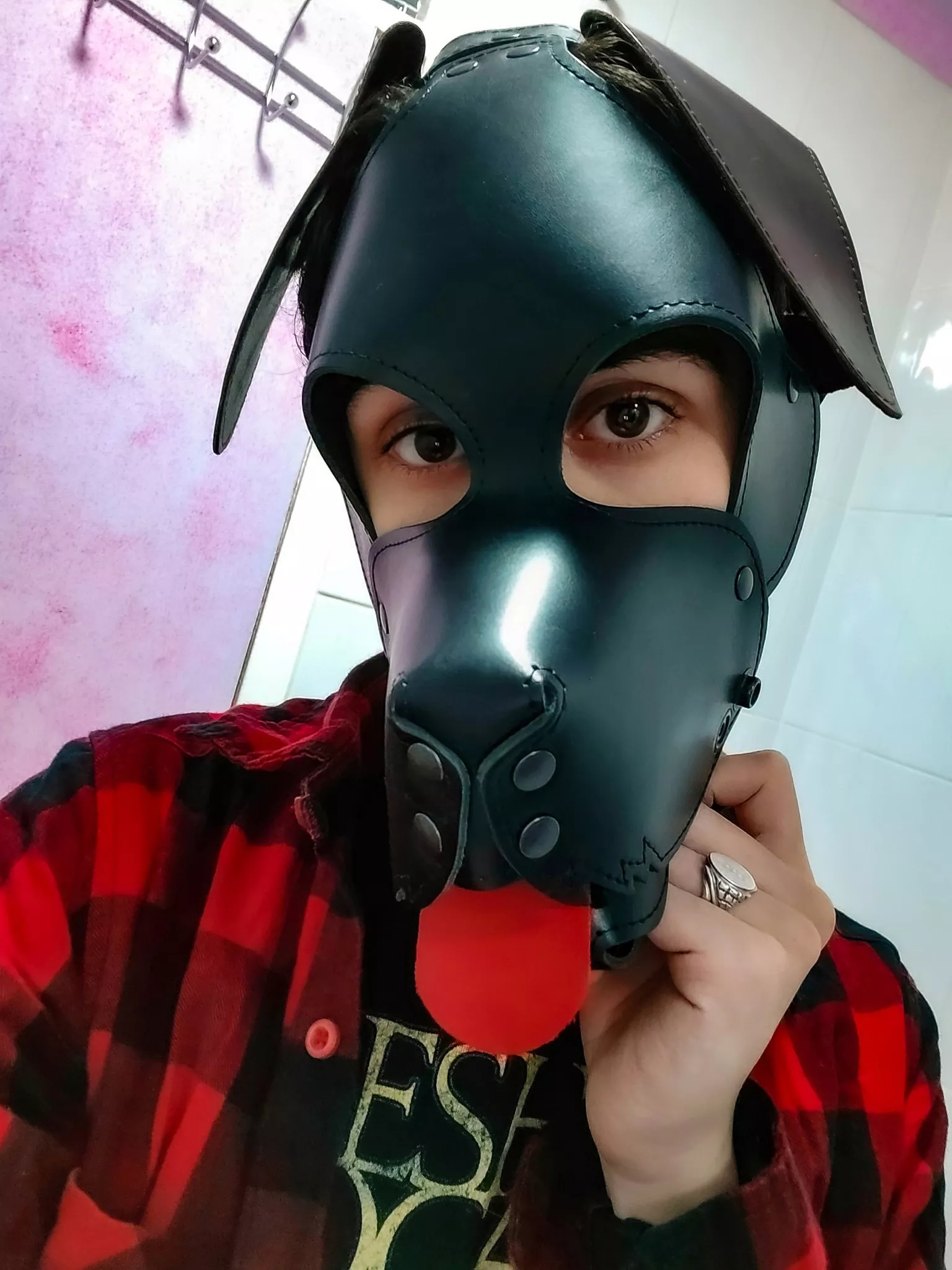 hii, I'm looking to see if I can change up my hood a bit any accessories to make it cuter? 😶🐶 posted by tactical_slap