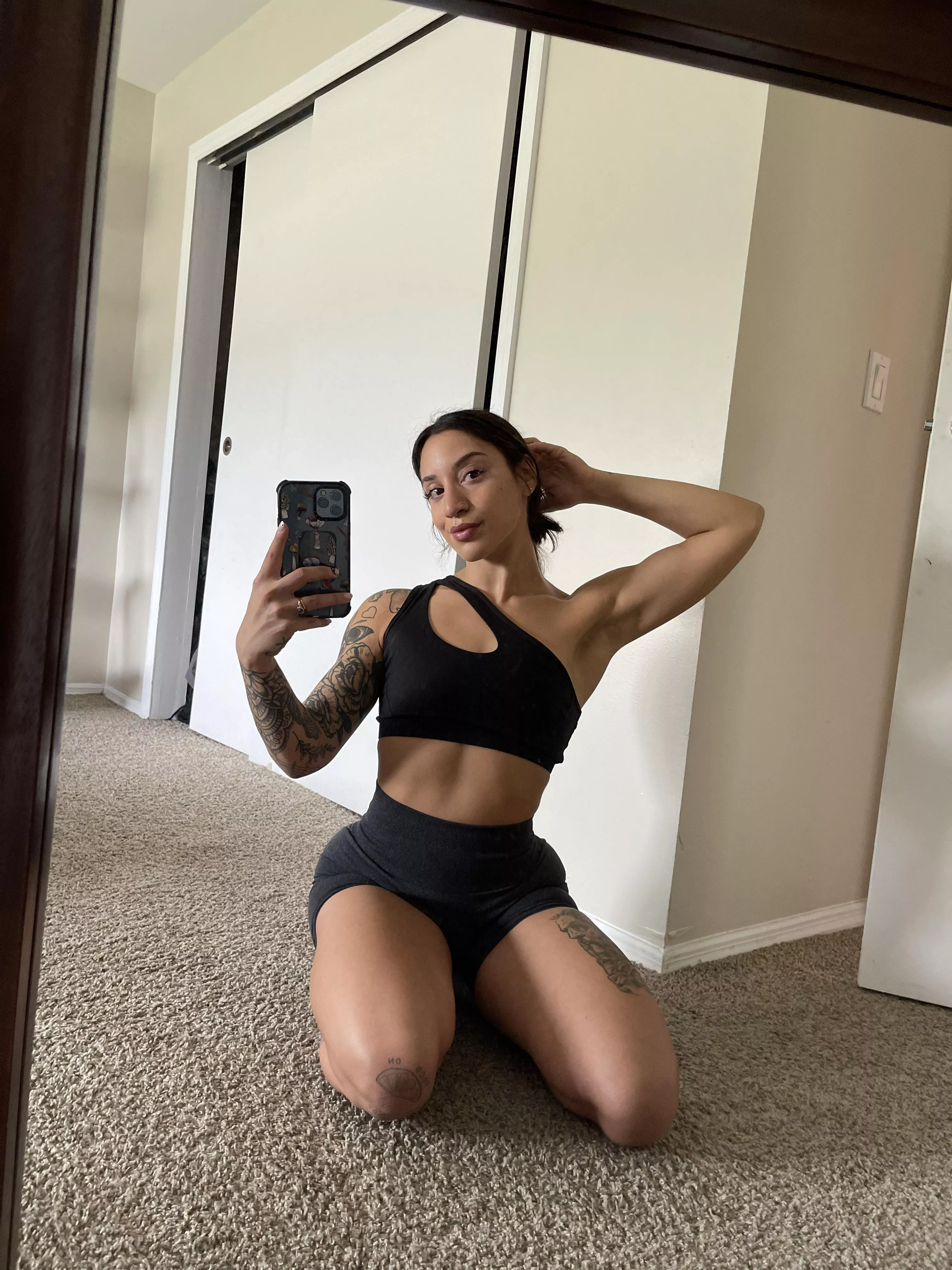 hiii posted by planteaterliftchick