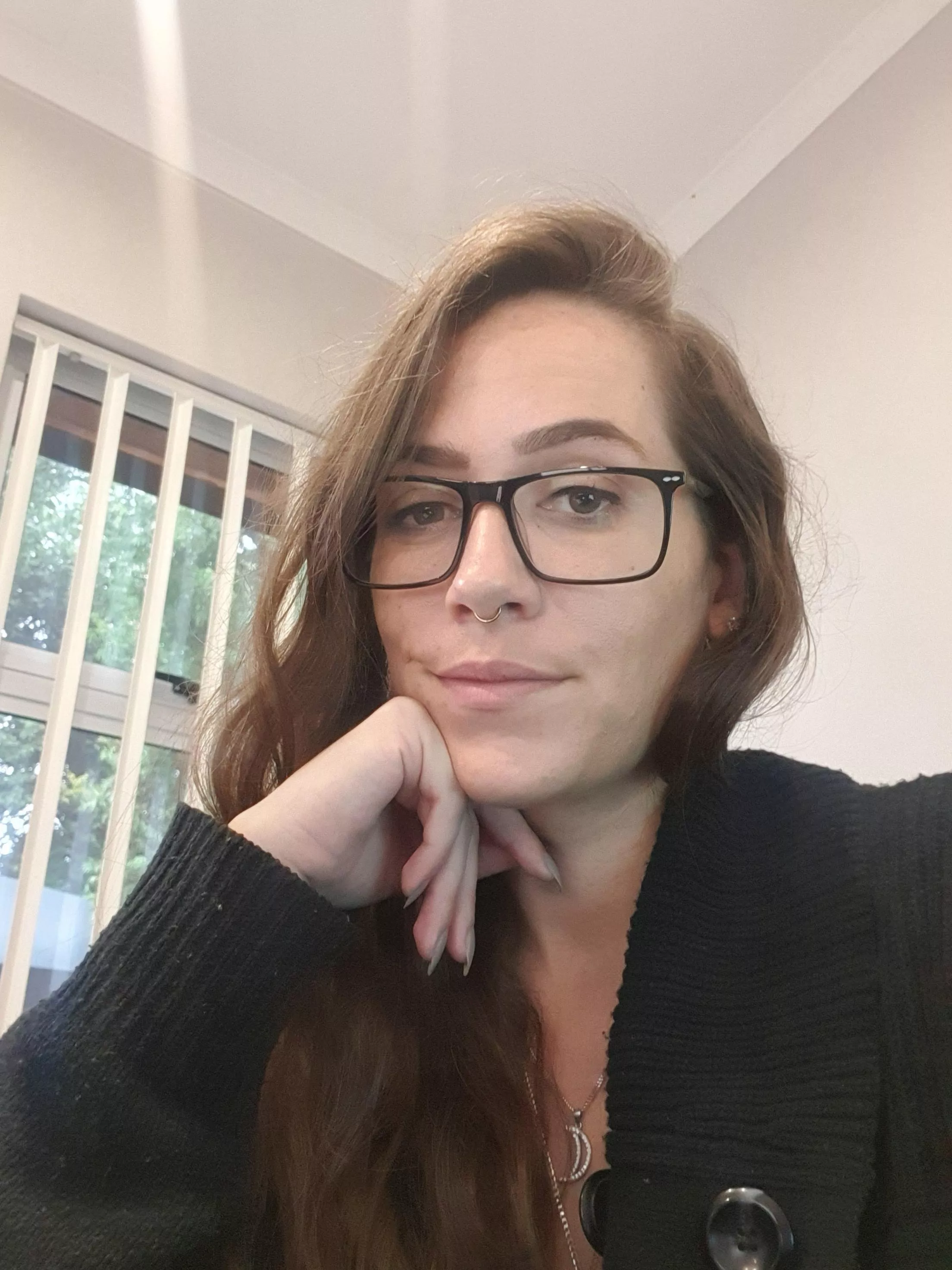 Hiiii 🤓 posted by Nova_Knox