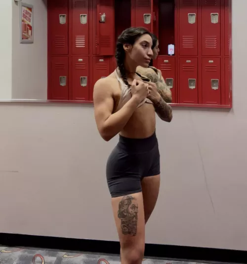 hiiii everyone. by planteaterliftchick