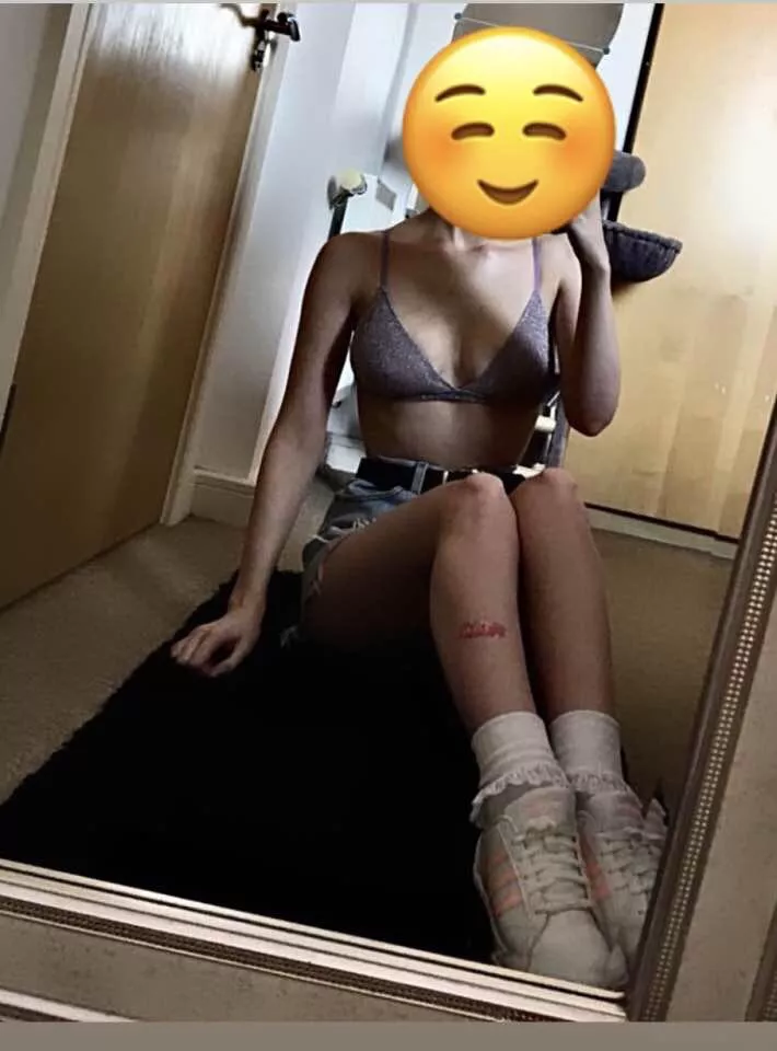 Hiiiii😇 posted by viiiisummers