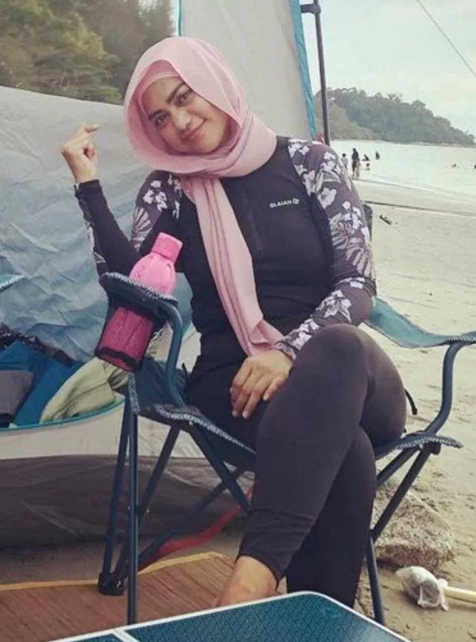 Hijab sis in law... text your thoughts posted by Jolly-Vermicelli-126