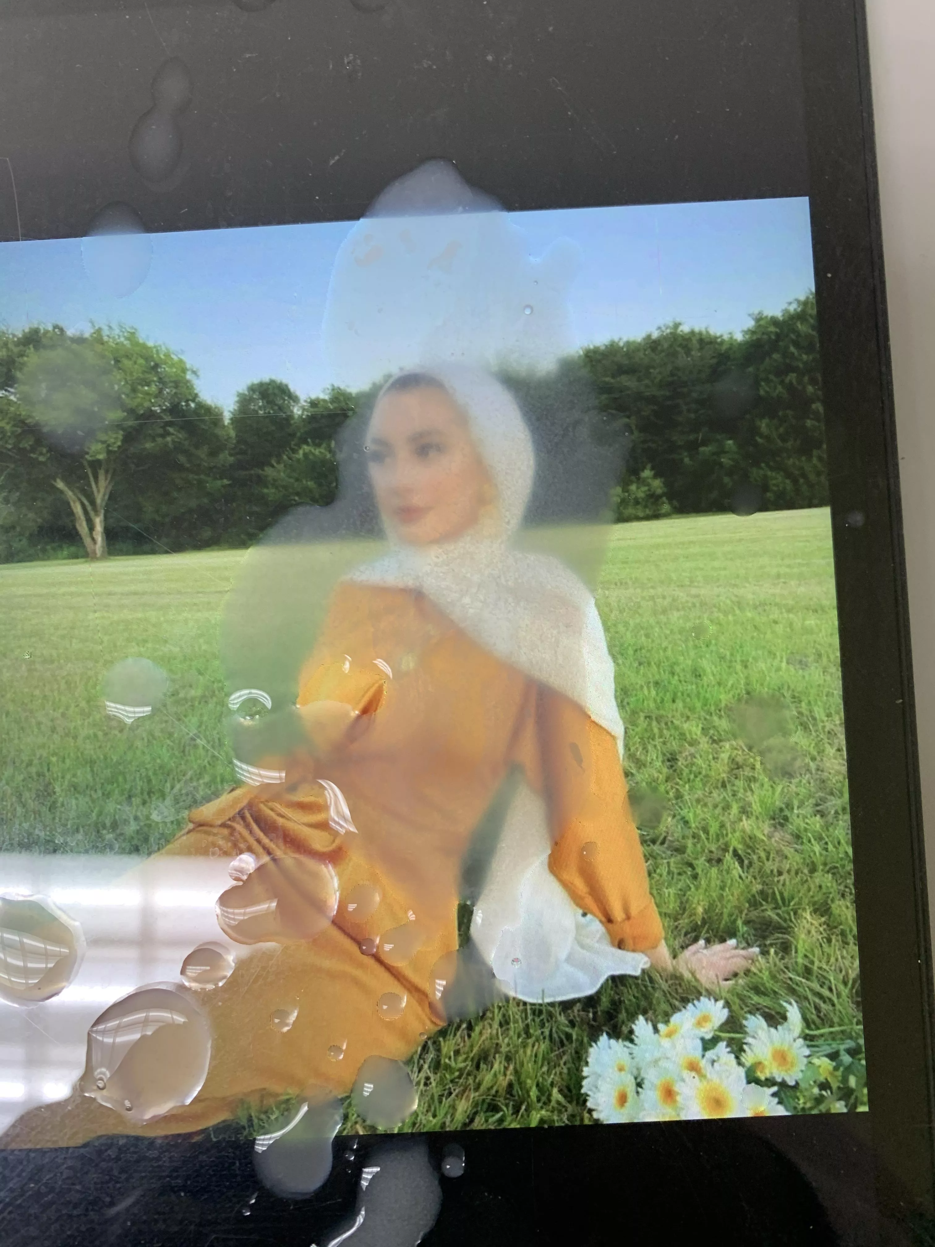 Hijabi in the park! posted by merbs88