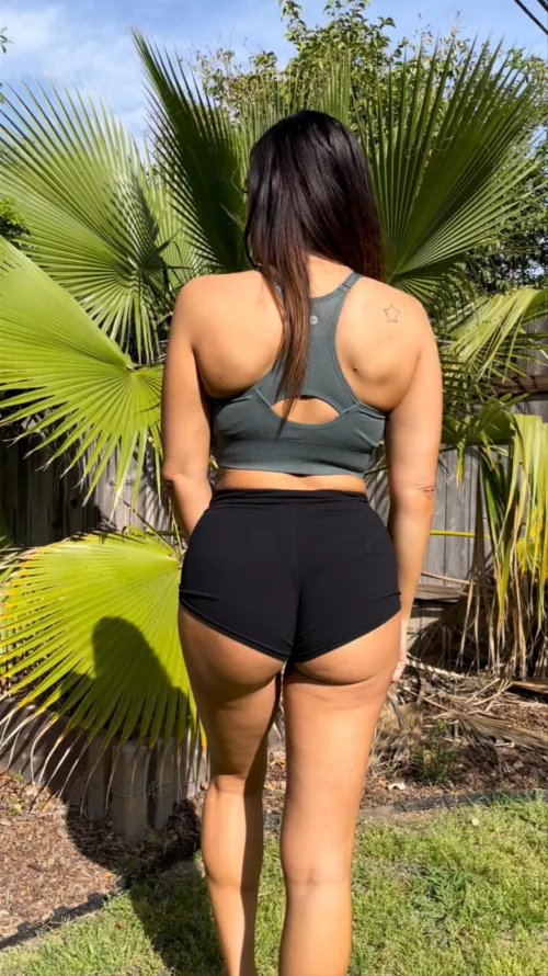 Hip thrusts finally paying off by mandiekitty