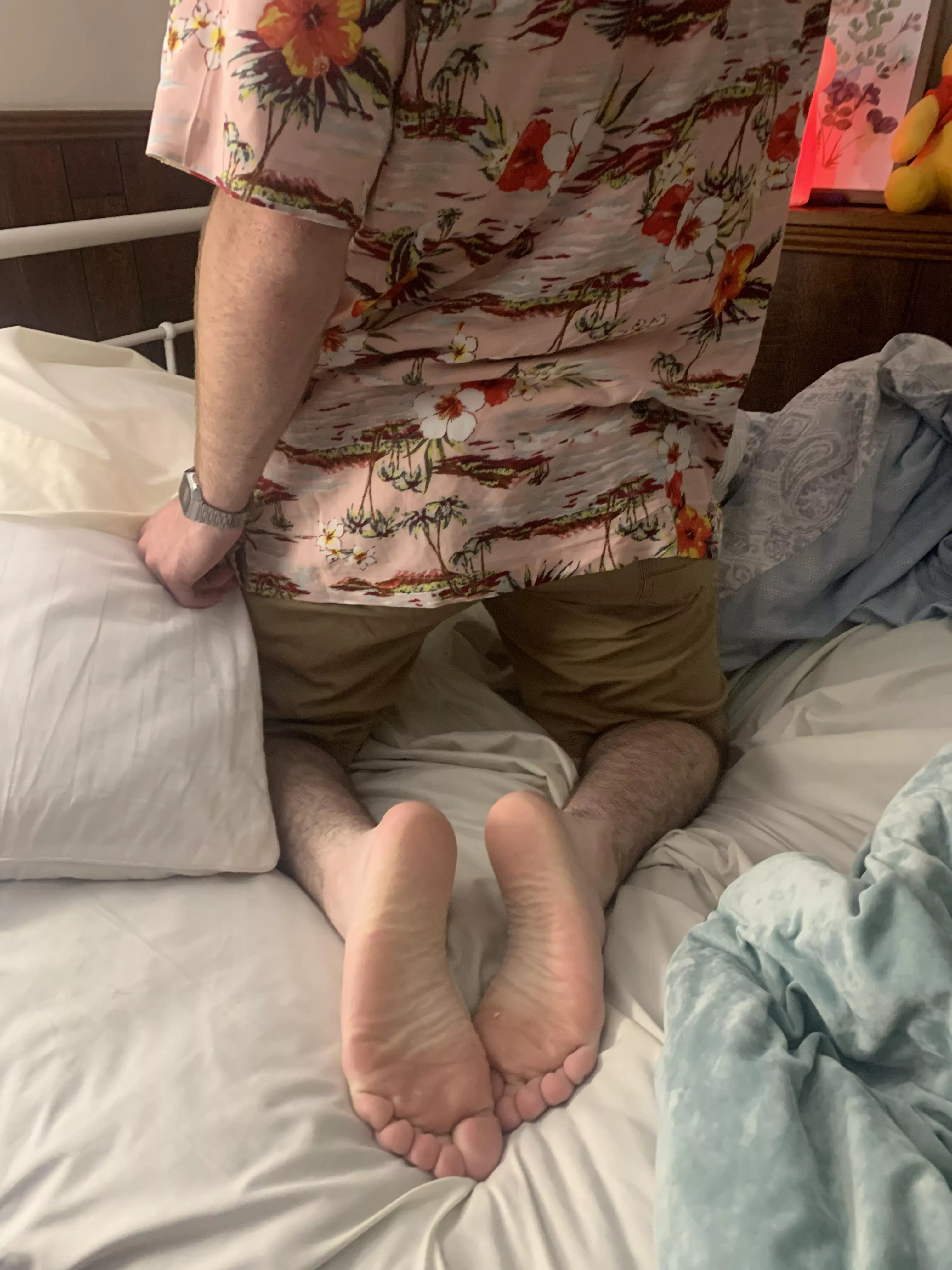 His feets posted by Effective-Breath2909