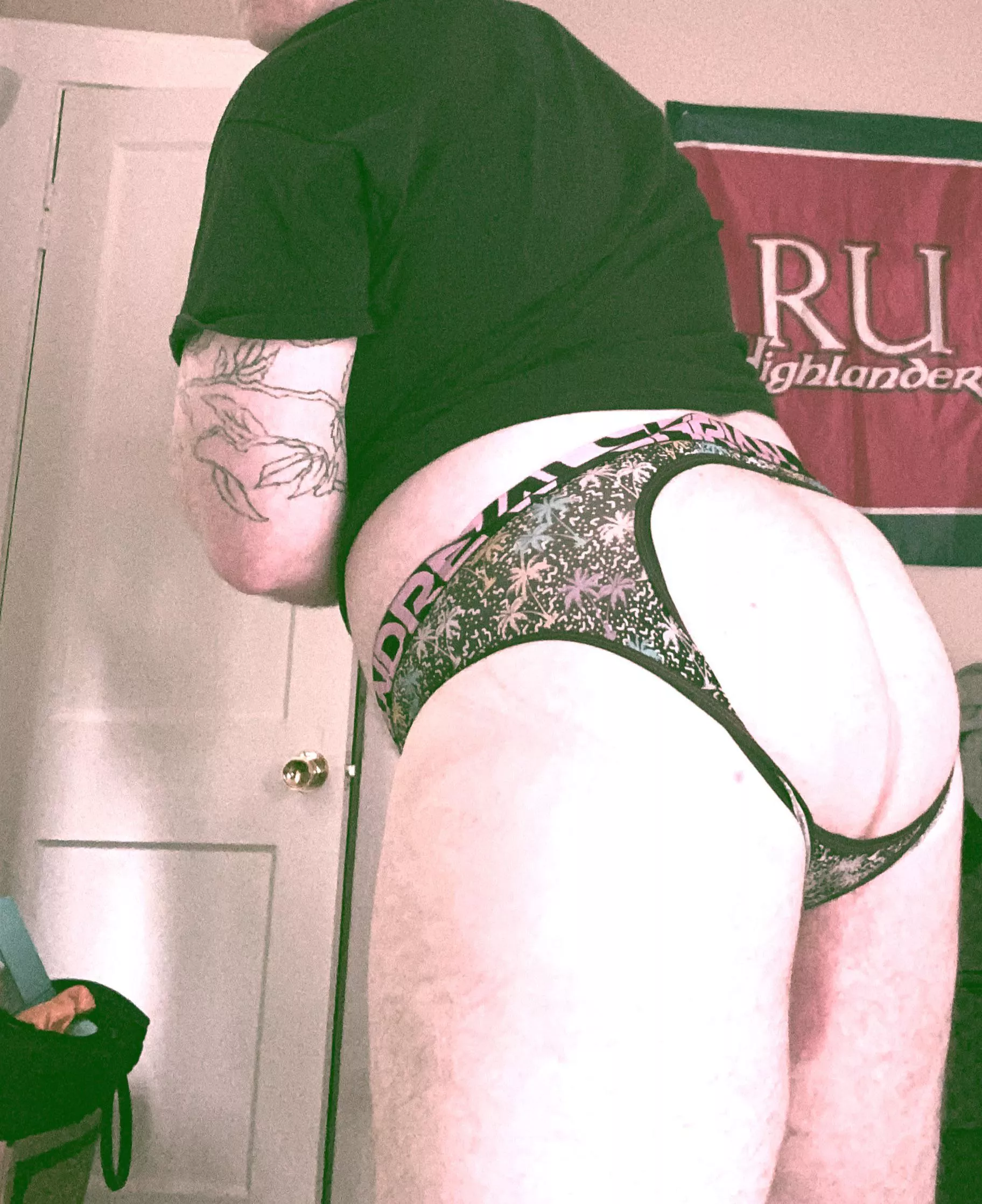 Hit me up bros! I’m moving and need to get rid of some straps! posted by Maximum-Ad-1467